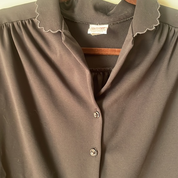 Vintage black polyester button down long sleeve blouse by Graff - Picture 2 of 5